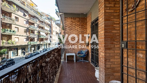 Foto Appartamento in Via Cupra, Roma Pietralata di 140 m² con 5 locali