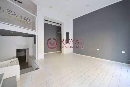 Foto Locale commerciale in Via Giovanni Marradi, Livorno di 70 m²