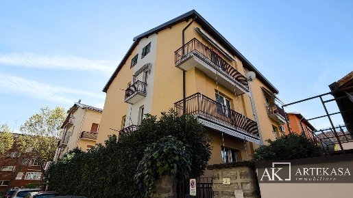 Foto Appartamento in Via Isonzo 2, Novara Porta Mortara di 94 m² in vendita