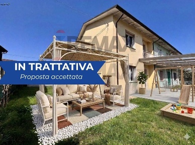 Foto Villa a schiera in via Emanuele del Lubelza 29, Savignano sul Rubicone