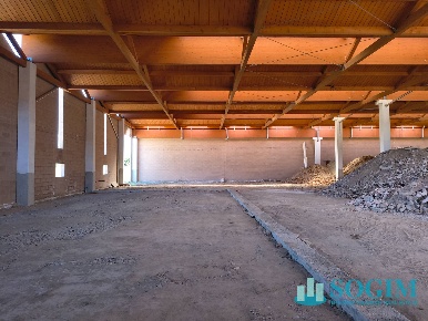 Foto Capannone industriale in via della Misericordia, Casatenovo Centro