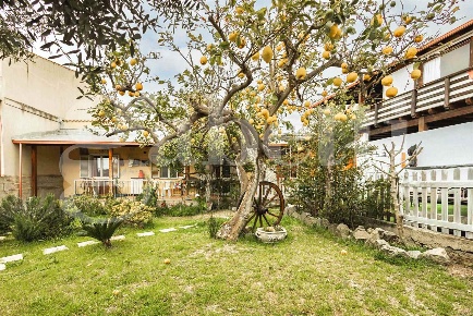 Foto Casa indipendente a Serdiana di 105 m² con 3 locali in vendita