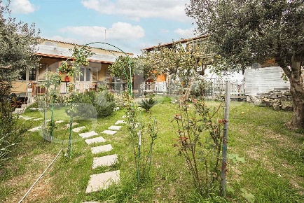 Foto Casa indipendente a Serdiana di 105 m² con 3 locali in vendita