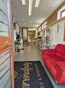 Foto Casa indipendente in C.DA SORBA, Messina Annunziata Alta di 260 m²