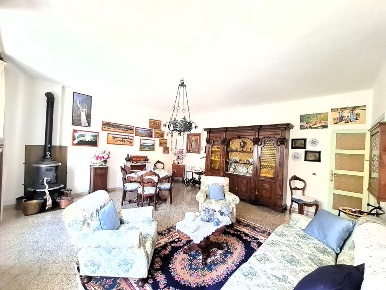 Foto Appartamento a Siena San Prospero di 110 m² con 5 locali in vendita