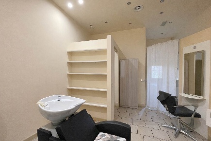 Foto Negozio a Piacenza Borgotrebbia di 30 m² con 2 locali in affitto