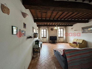 Foto Appartamento a Foiano della Chiana Centro di 170 m² con 5 locali