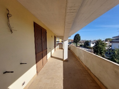 Foto Appartamento in Via Garibaldi 5, Mosciano Sant'Angelo di 140 m²