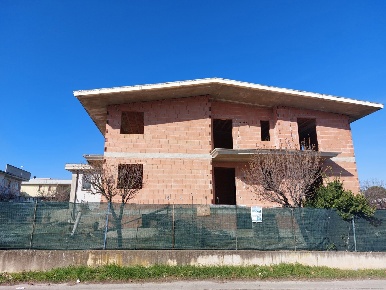 Foto Villa bifamiliare in Via Cristoforo Colombo 3, Sant'Omero di 300 m²