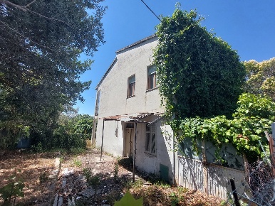 Foto Rustico in Via Quaresima snc, Mosciano Sant'Angelo Centro di 200 m²