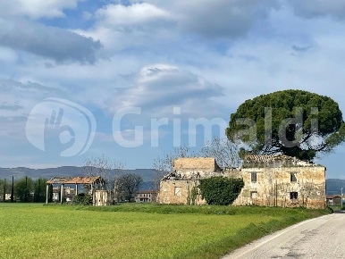 Foto Rustico in Via Budino 88, Foligno Budino, Fiamenga, Maceratola