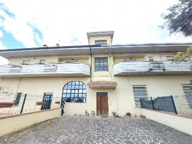 Foto Appartamento in Via Teramo 8, Mosciano Sant'Angelo Artigianale Marina