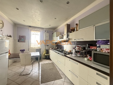 Foto Appartamento in via galignani, Palazzolo sull'Oglio Centro di 115 m²