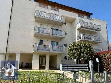 Foto Appartamento a Ravenna Poggi di 78 m² con 3 locali in vendita