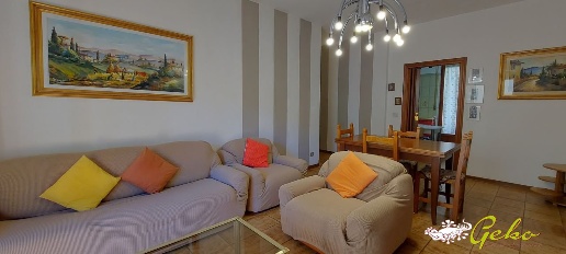 Foto Appartamento a San Gimignano Centro di 117 m² con 5 locali in vendita