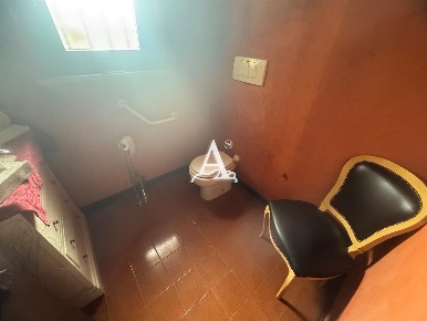 Foto Bar a Villafranca di Verona di 140 m² con 3 locali in vendita