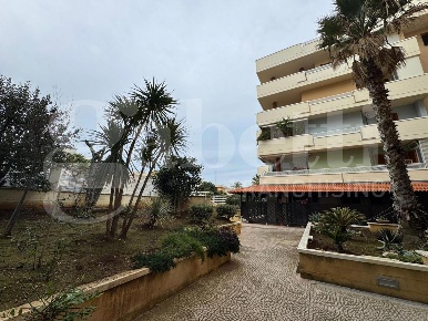 Foto Appartamento in BENEDETTO TRIPES, Giovinazzo di 110 m² con 4 locali