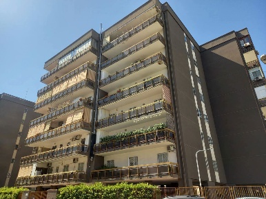 Foto Appartamento in EROI DI DOGALI, Bari Libertà di 161 m² con 5 locali