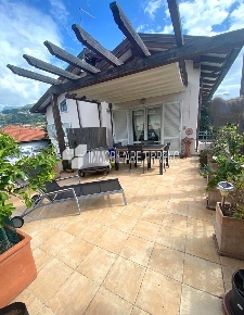 Foto Appartamento a Massa Centro di 96 m² con 4 locali in vendita