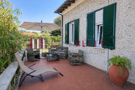 Foto Case indipendenti a Forte dei Marmi Vittoria Apuana di 120 m²