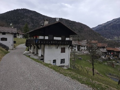 Foto Appartamento in Via Campigotti 2, Lamon di 47 m² con 1 locali