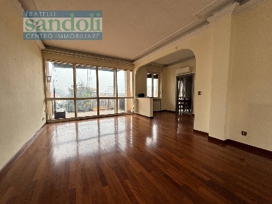 Foto Appartamento in Via Pistoia, Vercelli Semicentro di 140 m² in vendita