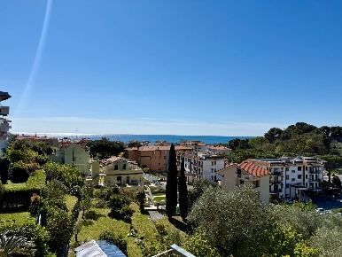 Foto Appartamento in Via Privata Mimose, Pietra Ligure di 56 m² in vendita
