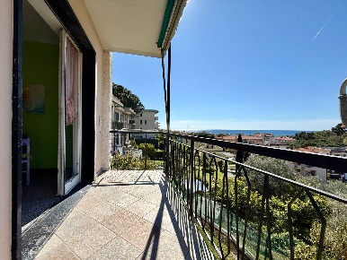 Foto Appartamento in Via Privata Mimose, Pietra Ligure di 56 m² in vendita