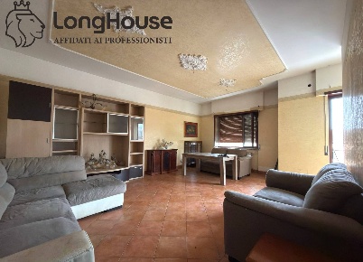 Foto Appartamento in via sant'elpido a mare 42, Roma Corcolle di 125 m²