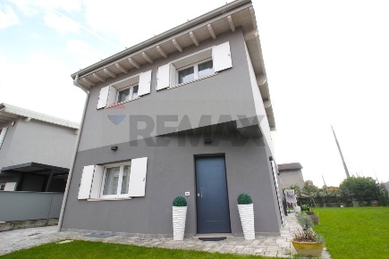 Foto Villa unifamiliare in Via Verdi 54I/L, Ospitaletto di 180 m²