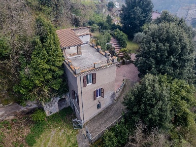 Foto Villa unifamiliare in Via Sant'Eutizio 34/A, Carbognano di 130 m²