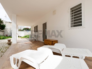 Foto Villa unifamiliare in Via Luisi 29, Bari Santo Spirito di 273 m²