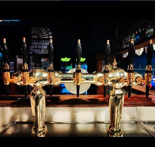 Foto Bar in Piazza Alberica, Carrara Centro di 250 m² con 4 locali