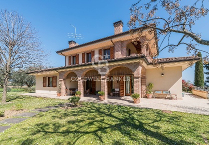 Foto Villa unifamiliare in Via San Giovanni 56, Misano Adriatico di 343 m²