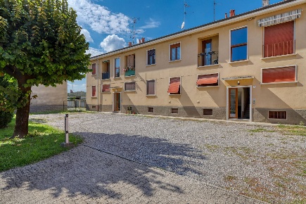 Foto Appartamento in via xxv Aprile, Carnago Centro di 64 m² con 2 locali