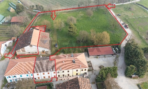 Foto Case semi ndipendenti in Strada Mantova 64, Marmirolo Centro di 330 m²