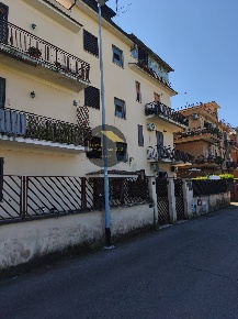 Foto Appartamento in Via Leonardo Agostini 57, Roma di 50 m² con 2 locali
