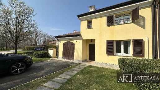 Foto Villa unifamiliare in Via Isidoro 1, Bogogno Centro di 174 m²