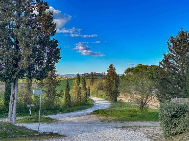 Foto Appartamento a Siena Isola d'Arbia di 108 m² con 5 locali in vendita