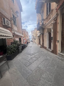 Foto Attività commerciale in Via italia, La Maddalena di 58 m² con 2 locali