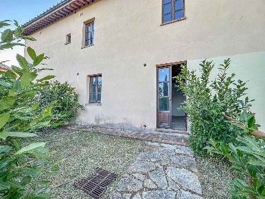 Foto Appartamento a Siena Isola d'Arbia di 92 m² con 4 locali in vendita