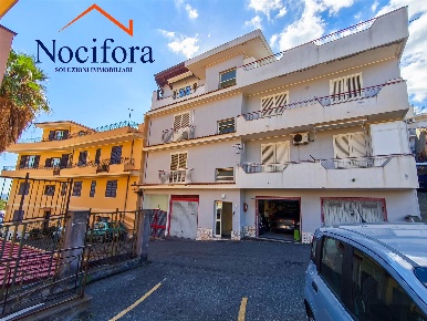 Foto Appartamento in Vkia Rosolino Pilo 5, Nizza di Sicilia di 119 m²