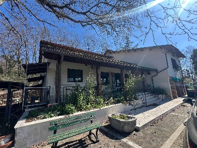 Foto Villa unifamiliare in Località Selva Grande, Sant'Oreste di 376 m²