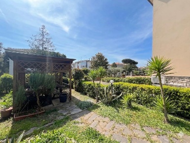 Foto Appartamento in via m. gordigiani 34, Rosignano Marittimo di 65 m²