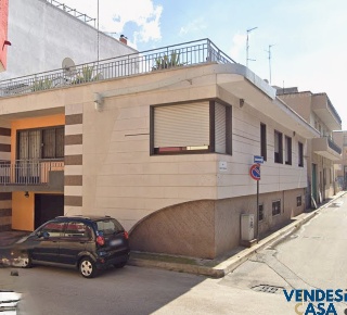 Foto Villa unifamiliare in VIA ANNUNZIATA, Acquaviva delle Fonti di 380 m²