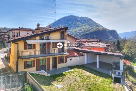 Foto Casa indipendente in via rossini, Roè Volciano Roé di 184 m²