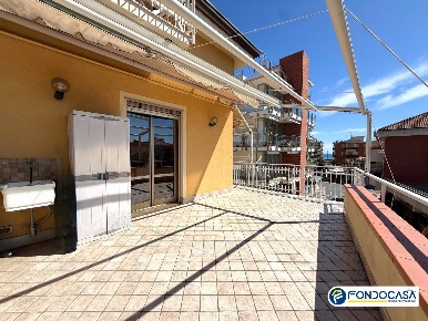 Foto Appartamento in Via Verdi, Loano Centro di 70 m² con 3 locali