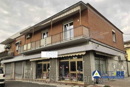 Foto Appartamento in Strada Della Striscia, Latina Latina Scalo di 457 m²