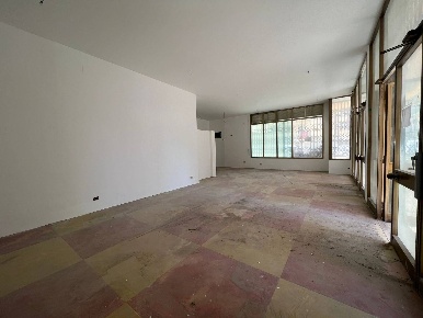 Foto Negozio a Chioggia Borgo San Giovanni di 80 m² in vendita