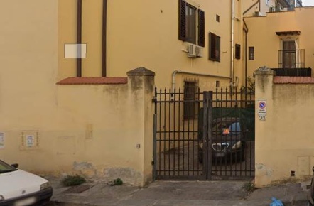 Foto Garage in via refginaldo giuliano 209, Firenze Castello di 26 m²